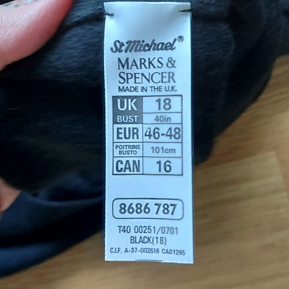 Men's Marks and Spencer Loose Turtle Neck Sweater - Picture 2 of 3